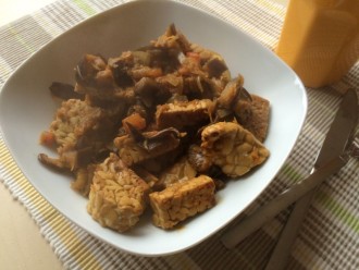 Tempeh Gemüsepfanne auf Alle-Rezepte.com
