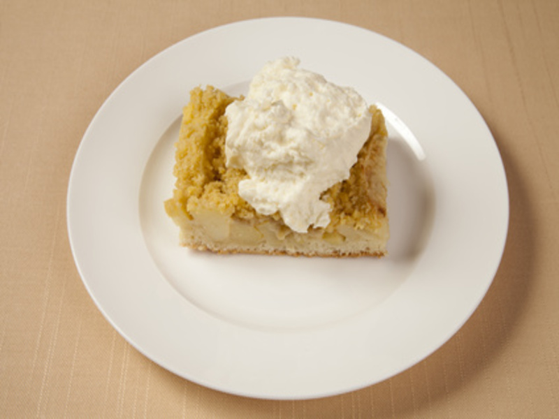 Zitronenkuchen vom Blech auf Alle-Rezepte.com