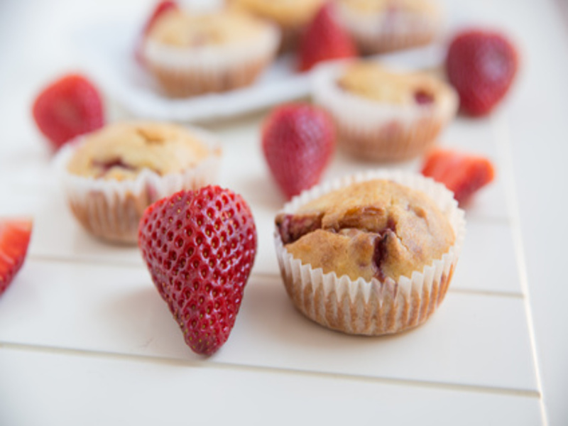 Erdbeer-Muffins mit Rhabarber - Rezept, Bild von Olaf