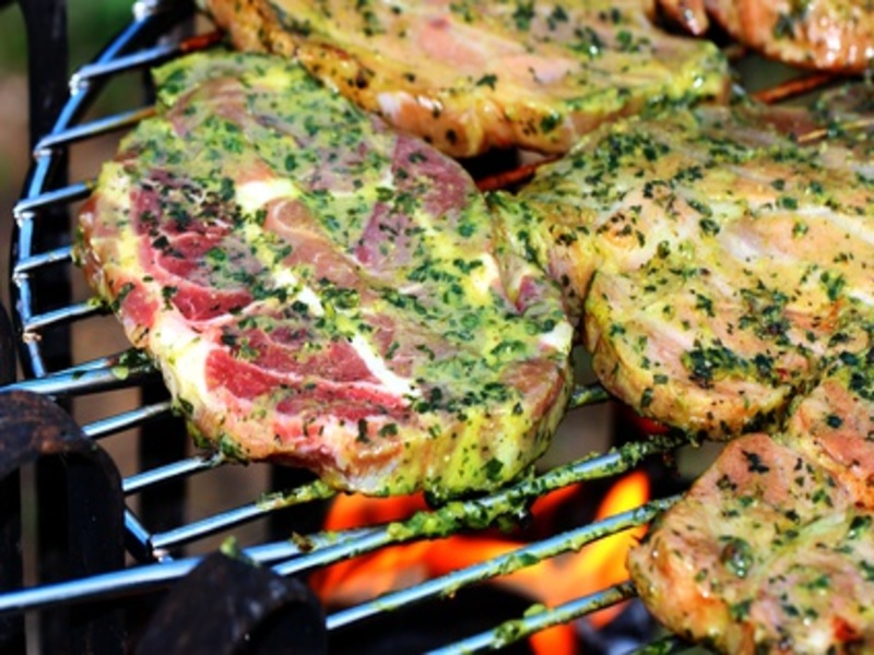 Kräutersteak vom Schwein auf Alle-Rezepte.com