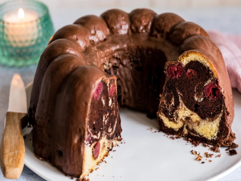 Marmorkuchen mit Kirschen auf Alle-Rezepte.com