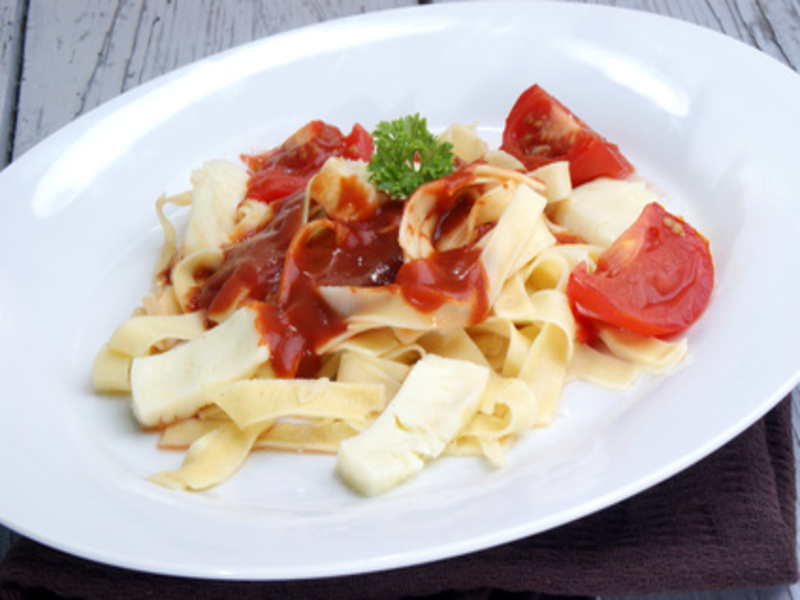 Pasta mit Nüssen und Roter Bete auf Alle-Rezepte.com