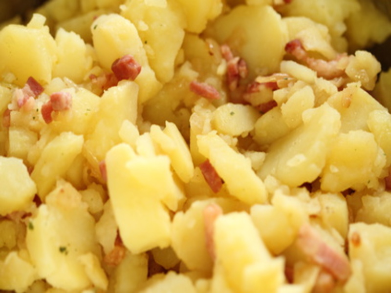 Warmer Kartoffelsalat auf Alle-Rezepte.com