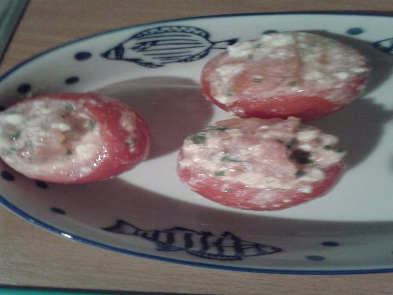 Rezeptbild NR. 4 zum Rezept: Gratinierte Tomaten gefüllt mit Fetakäse
